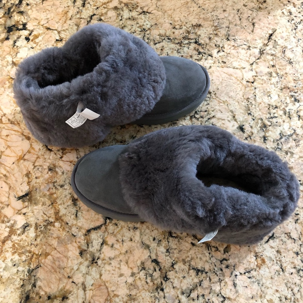 UGG Grey Bailey Button Boots Original Ugg Box & Tissue NWT - Picture 8 of 15